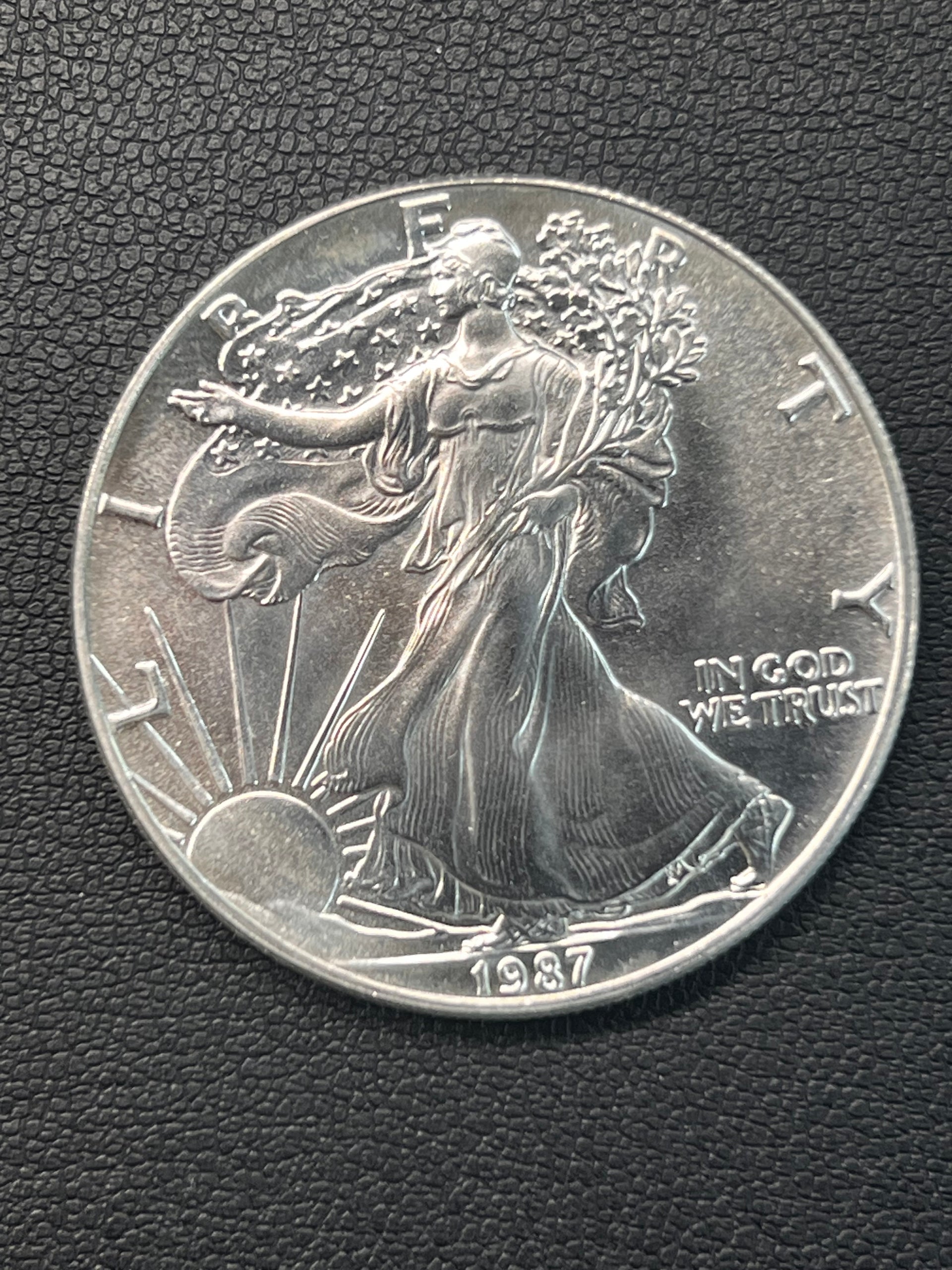 銀貨 アメリカ 1ドル 銀貨 純銀 1オンス 1OZ リバティ コイン イーグル  